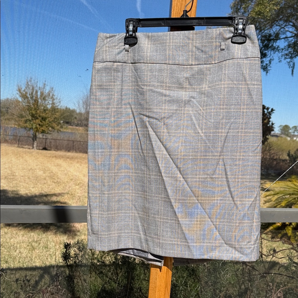 Liz Claiborne brown and Tan Plaid Pencil Skirt
